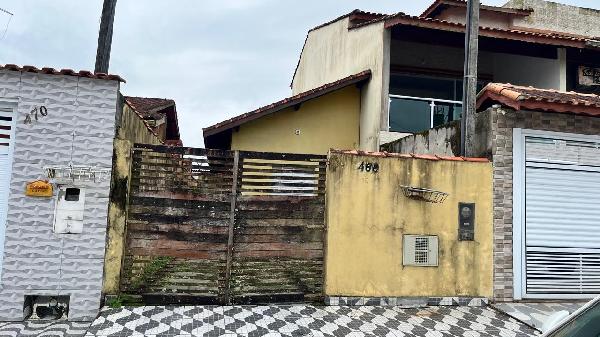 Casa em MONGAGUA/SP